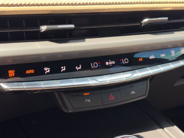 Used 2024 Cadillac XT4 Luxury FWD image 19