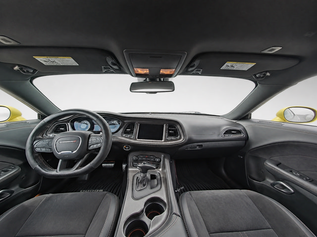 Used 2020 Dodge Challenger R/T RWD image 12