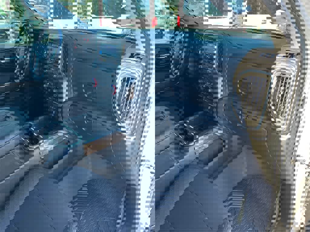 Used 2021 Chevrolet Silverado 1500 RST image 15