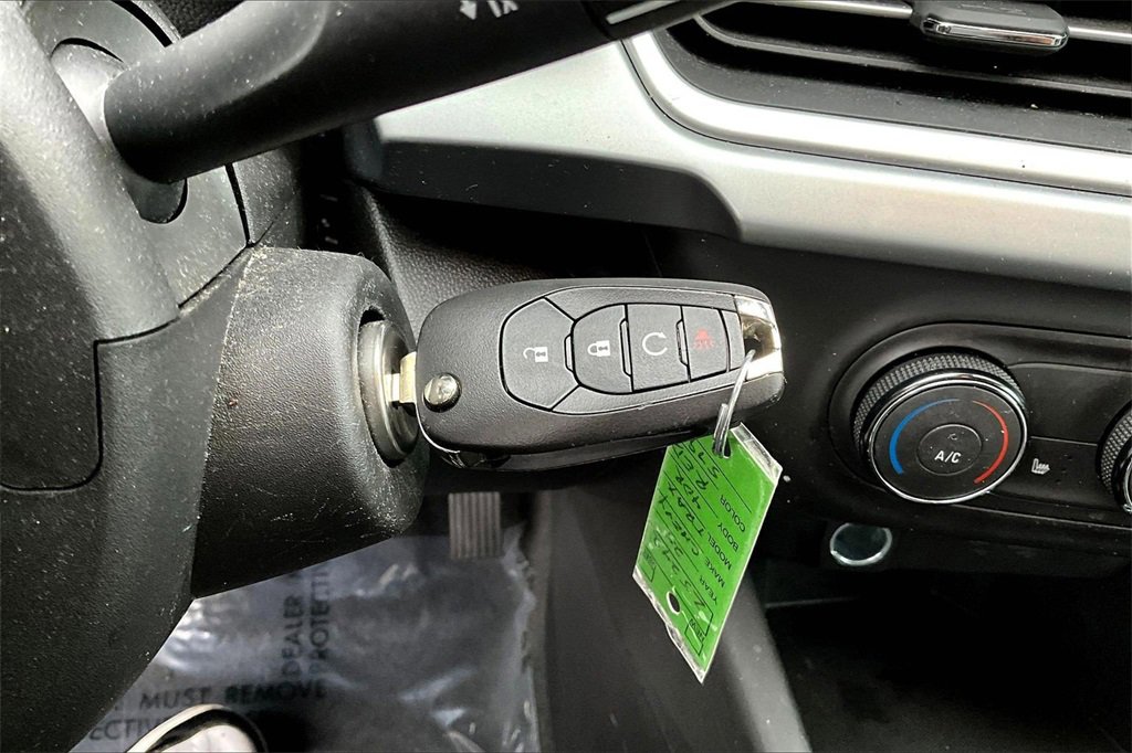 Used 2024 Chevrolet Trax LS w/ LS Convenience Package image 12