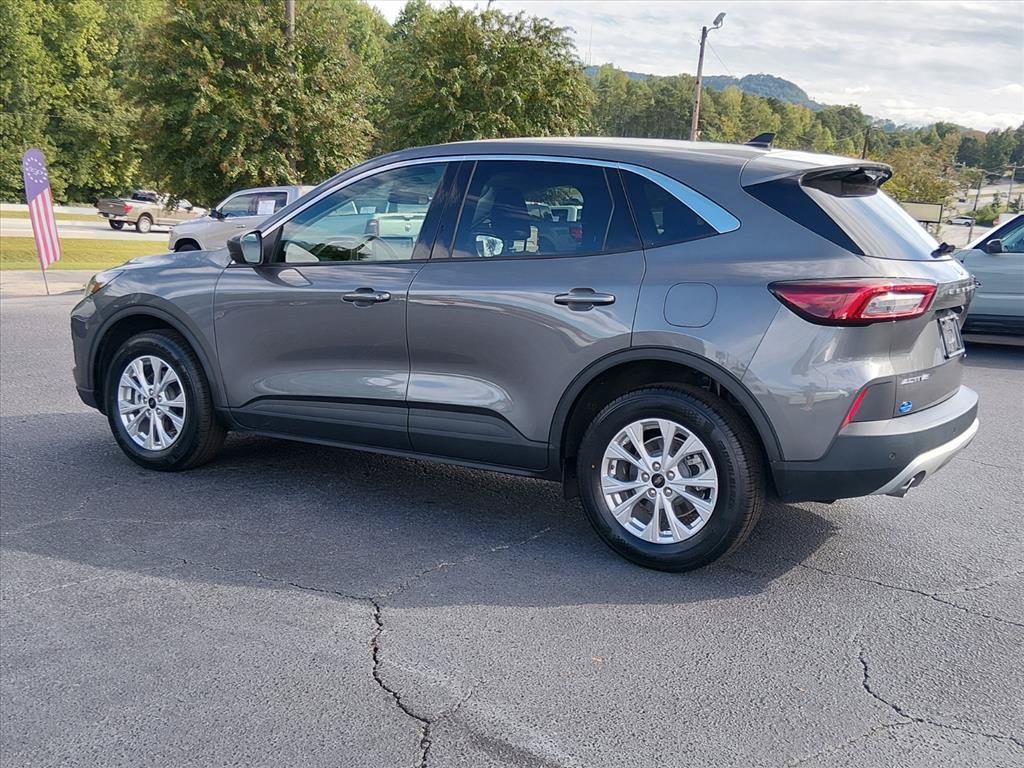 Certified 2023 Ford Escape Active w/ Tech Pack #1 AWD/4WD image 6