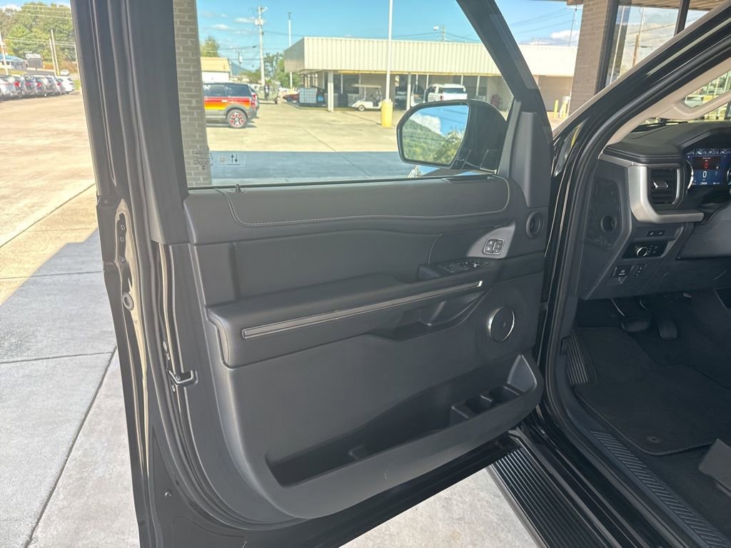 Certified 2024 Ford Expedition Max XLT image 14