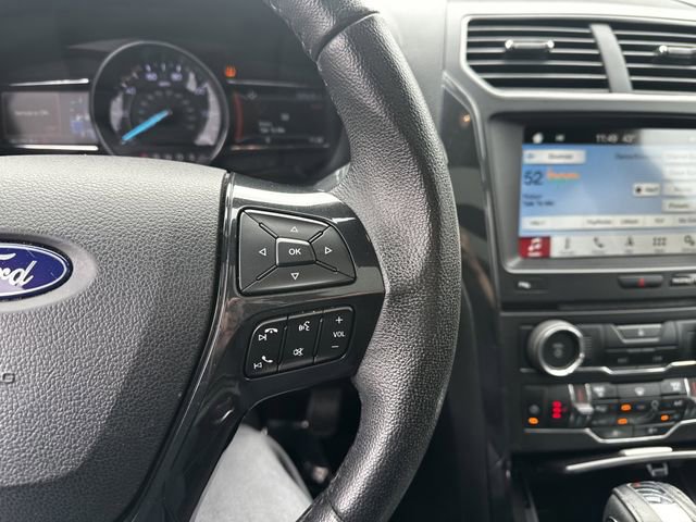 Certified 2018 Ford Explorer XLT w/ Equipment Group 202A image 30