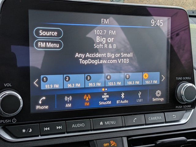 Used 2024 Nissan Altima 2.5 SV FWD image 17