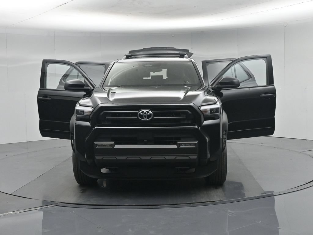 Used 2025 Toyota 4Runner SR5 AWD/4WD image 33