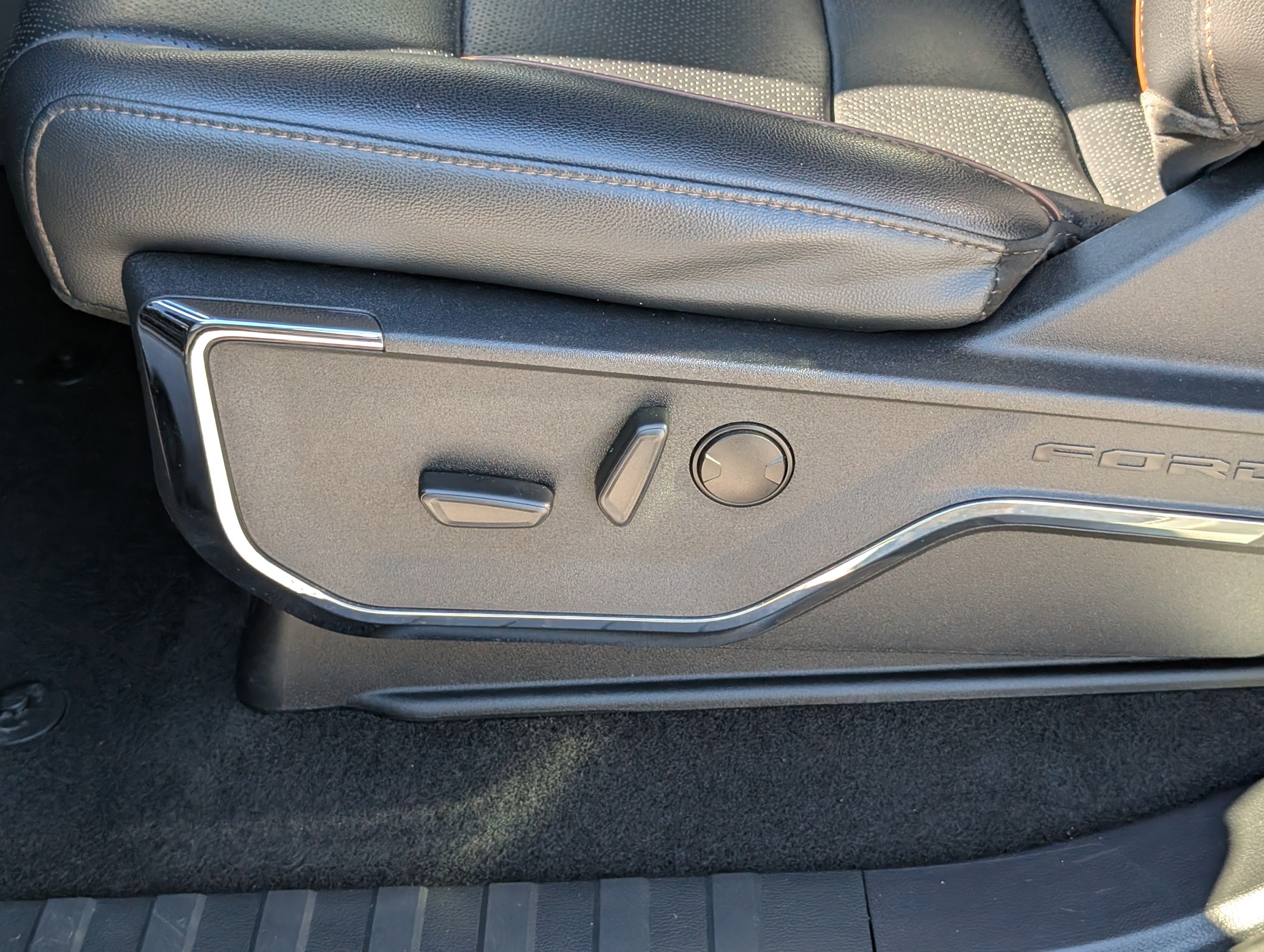 Certified 2024 Ford F150 Lariat AWD/4WD image 20