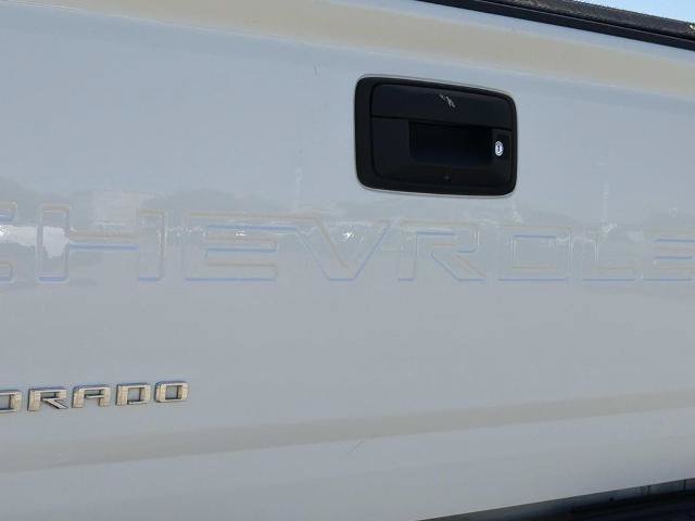 Used 2022 Chevrolet Colorado W/T w/ Custom Special Edition RWD image 9