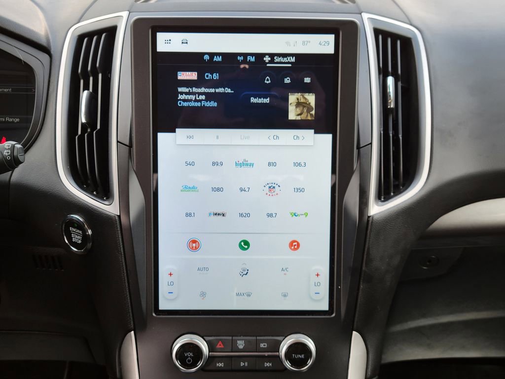 Certified 2024 Ford Edge SE image 21