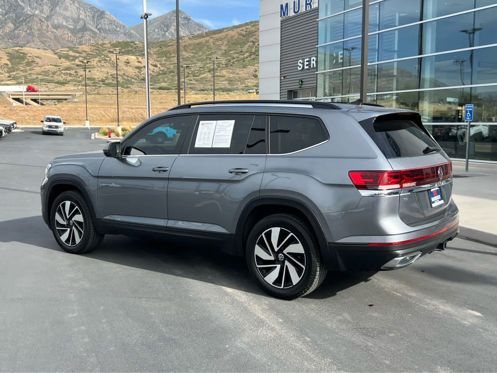 Used 2024 Volkswagen Atlas SE AWD/4WD image 19