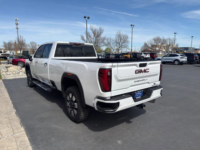 Used 2024 GMC Sierra 3500 Denali w/ Denali Reserve Package AWD/4WD image 2