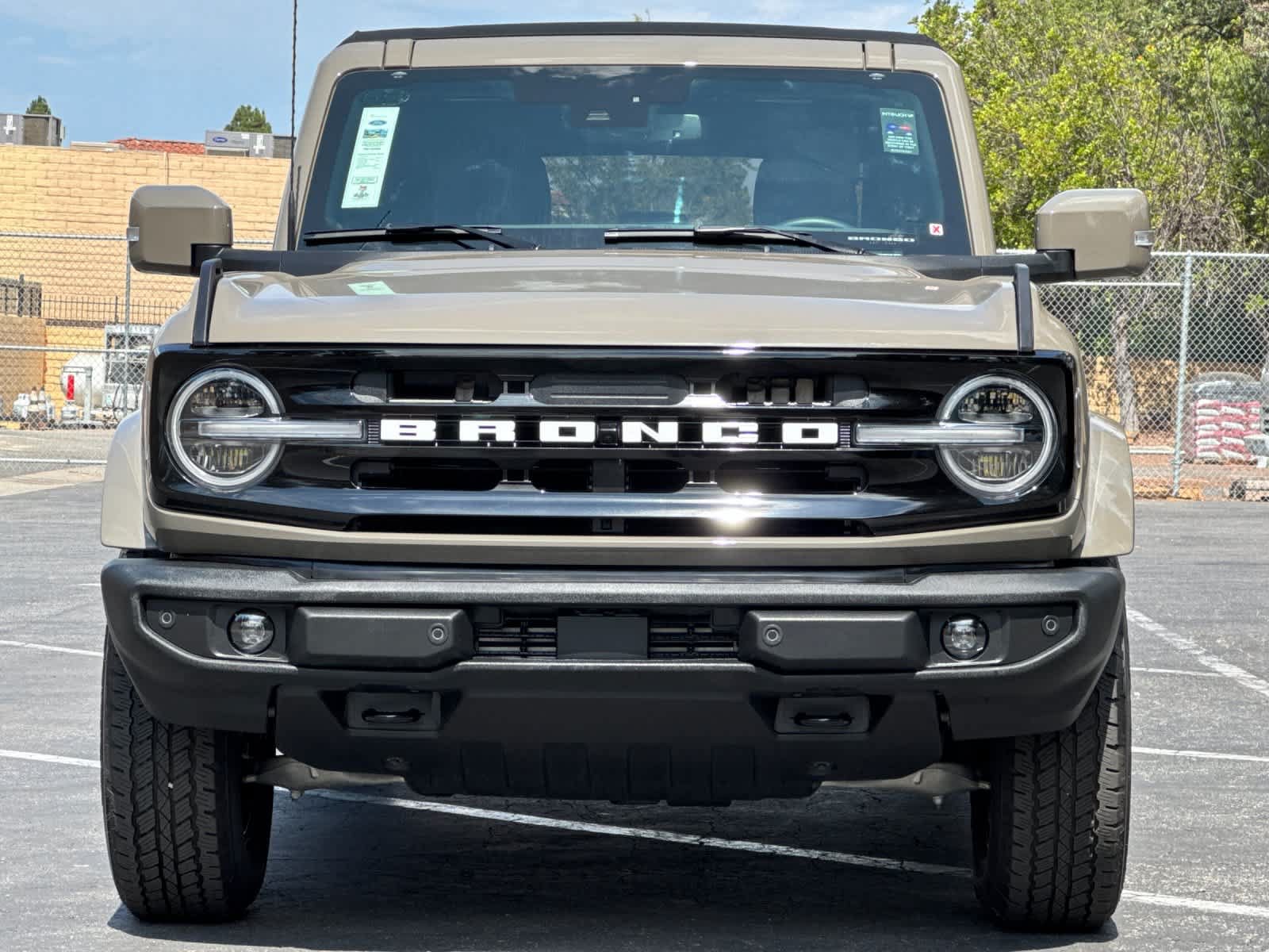 Certified 2025 Ford Bronco Outer Banks AWD/4WD image 10