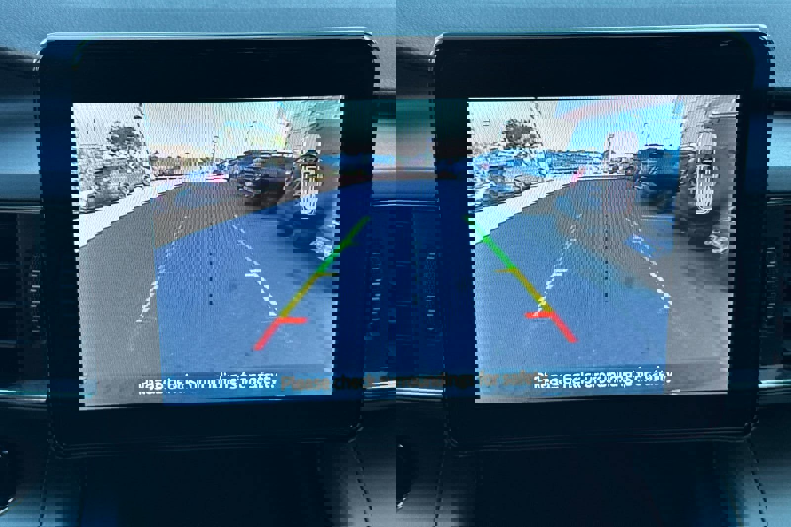 Certified 2022 Ford Explorer XLT w/ Equipment Group 202A image 20