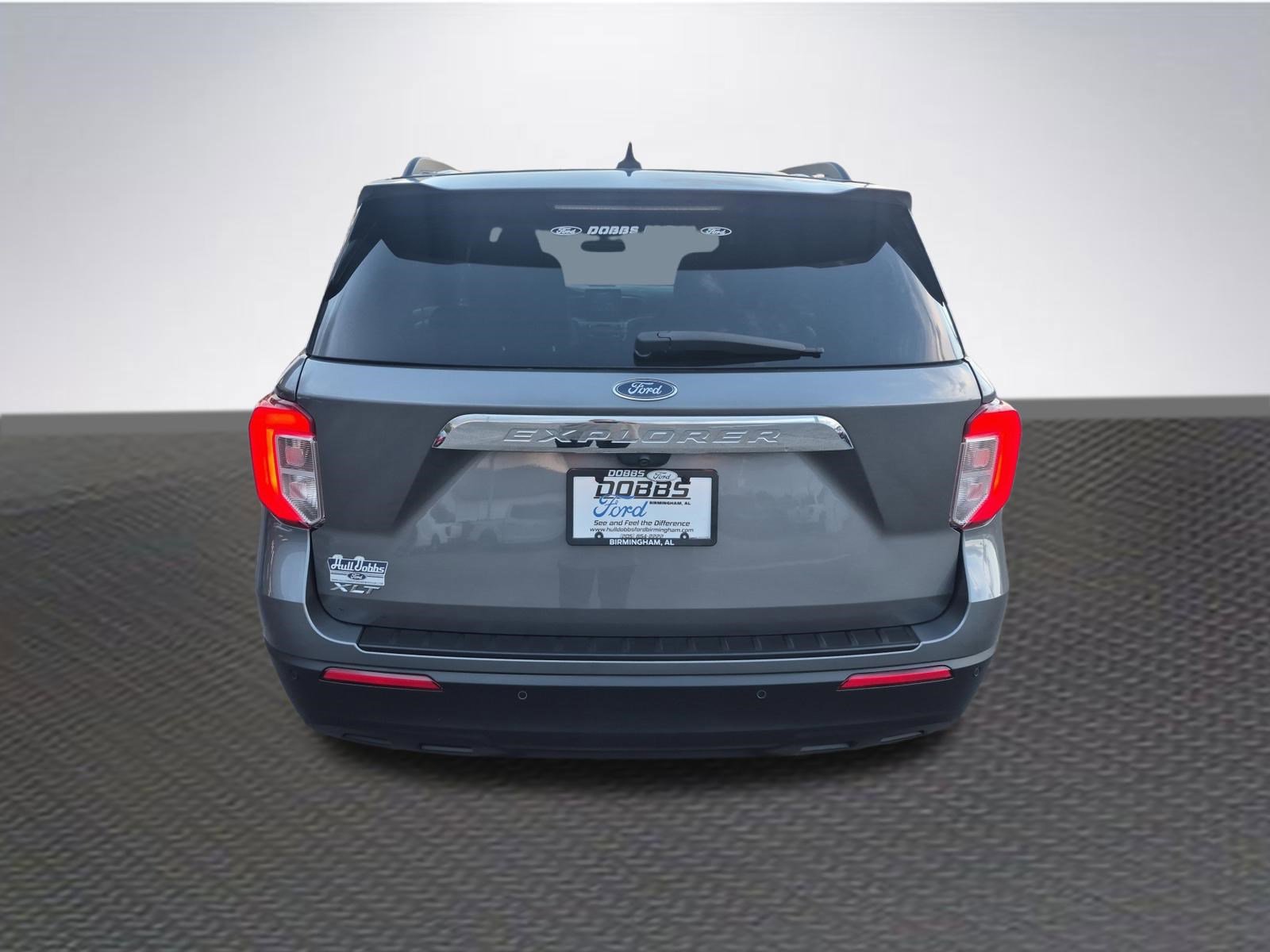 Certified 2024 Ford Explorer XLT image 6