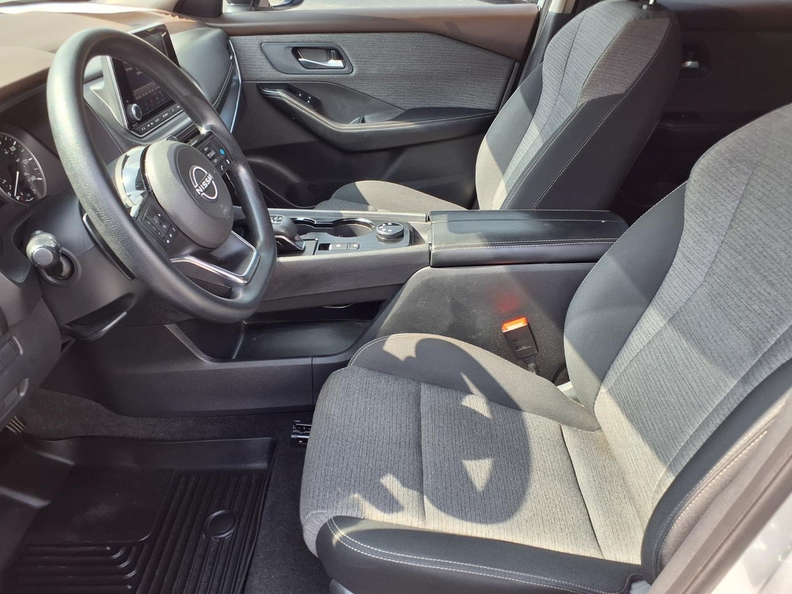 Used 2023 Nissan Rogue SV AWD/4WD image 13