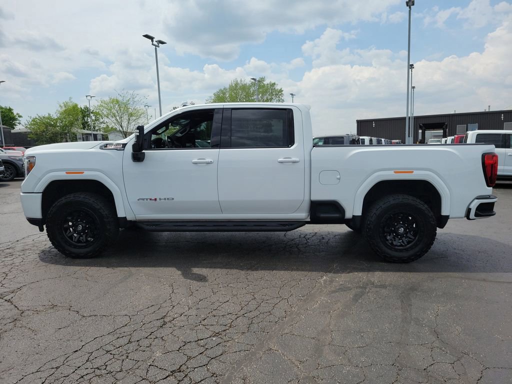 Used 2022 GMC Sierra 2500 AT4 w/ AT4 Preferred Package AWD/4WD image 2