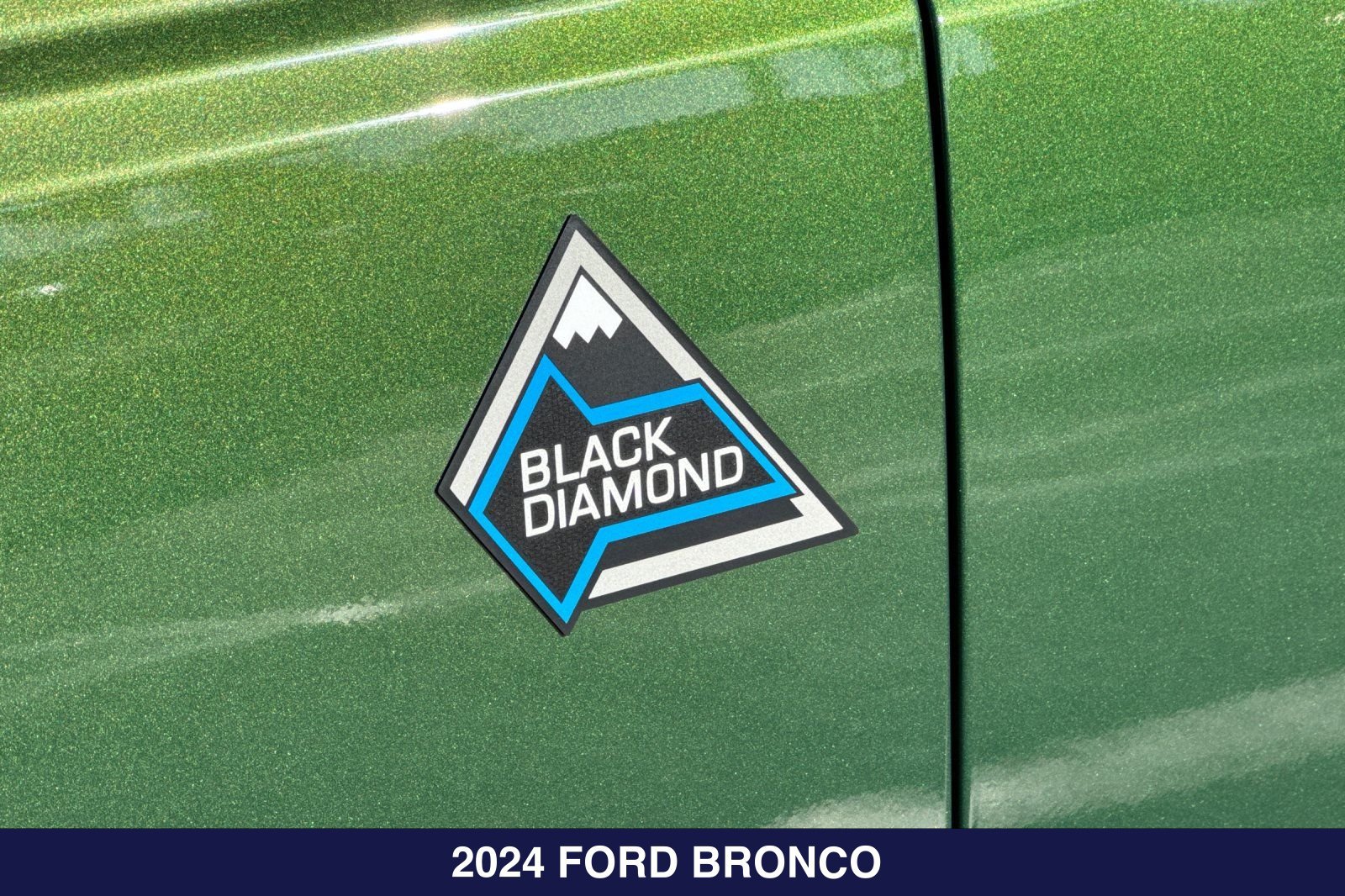 Certified 2024 Ford Bronco Black Diamond AWD/4WD image 30