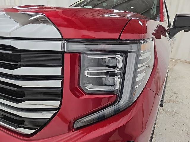 Used 2025 GMC Sierra 1500 SLT w/ SLT Convenience Package AWD/4WD image 22