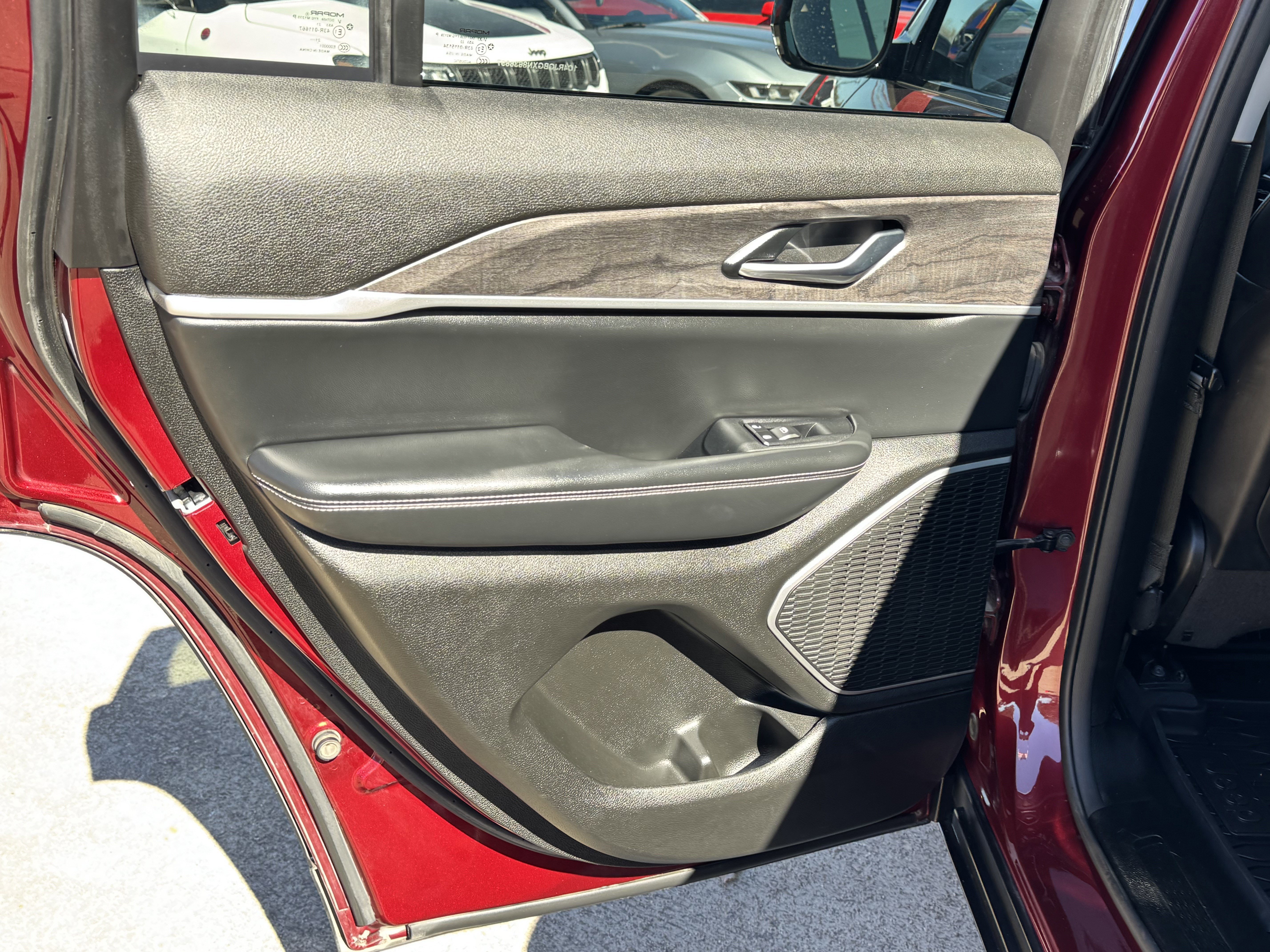 Used 2022 Jeep Grand Cherokee Limited image 15