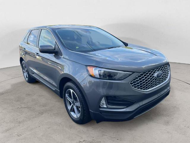 Certified 2024 Ford Edge SEL w/ Convenience Package AWD/4WD image 3
