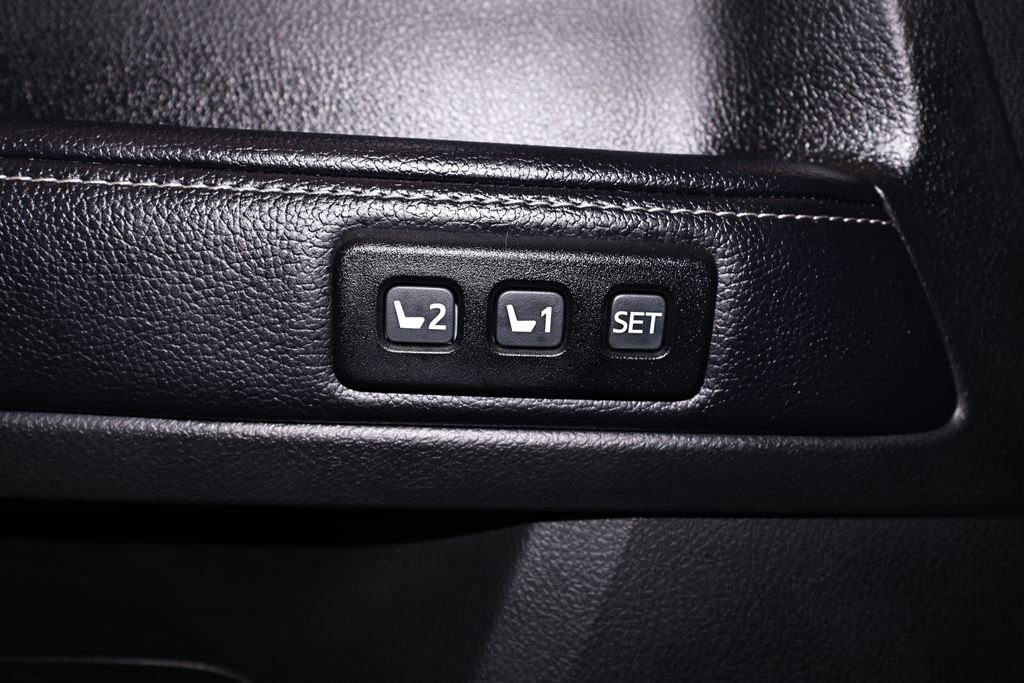 Used 2019 Toyota 4Runner Limited AWD/4WD image 16