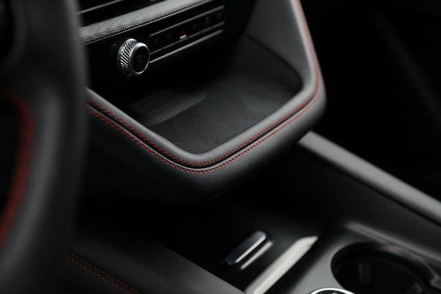 Certified 2025 Ford Explorer ST-Line image 27