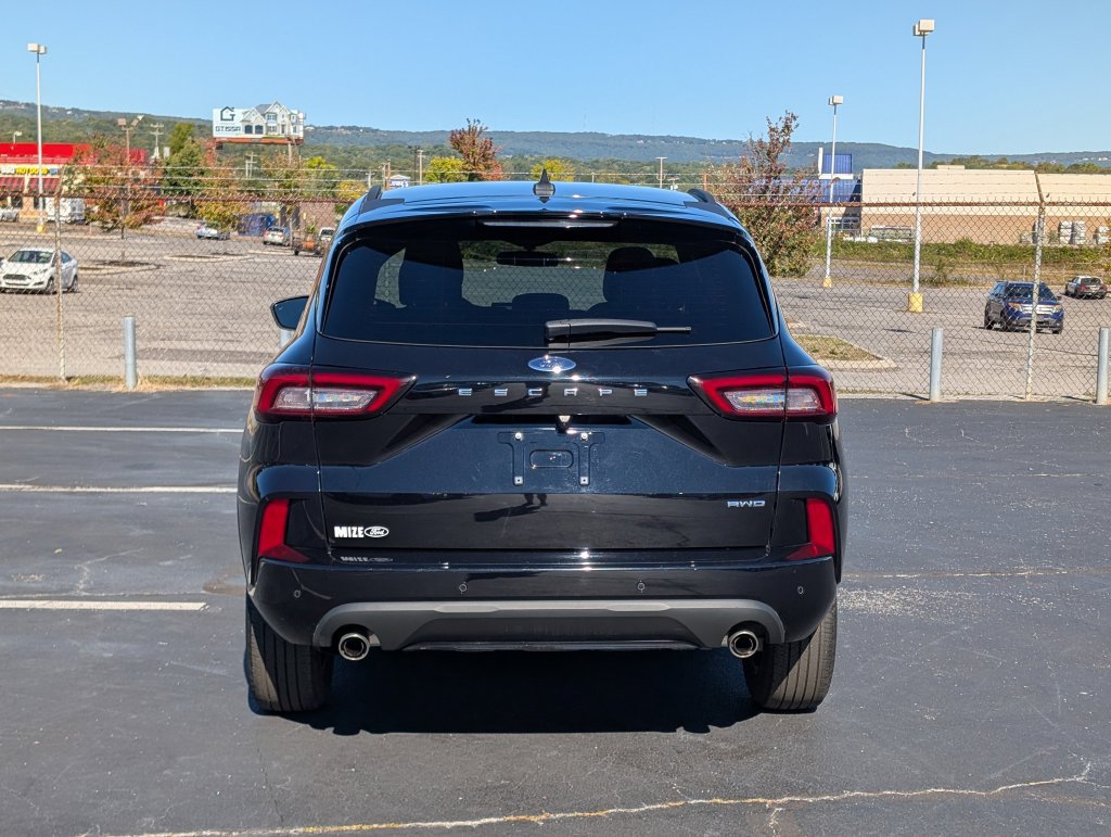 Certified 2023 Ford Escape ST-Line w/ Tech Pack #1 AWD/4WD image 8