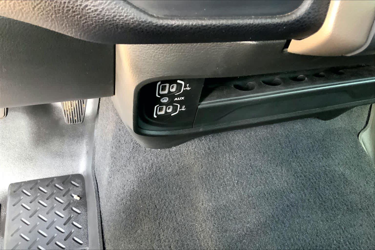 Used 2024 RAM 2500 Laramie w/ Safety Group AWD/4WD image 35