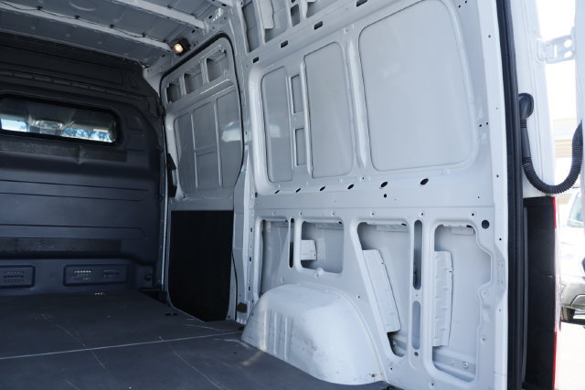 Used 2024 Mercedes-Benz Sprinter 2500 image 35