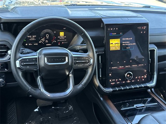 Used 2025 GMC Yukon Denali image 7