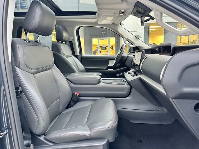 Certified 2025 Ford Expedition Active AWD/4WD image 52
