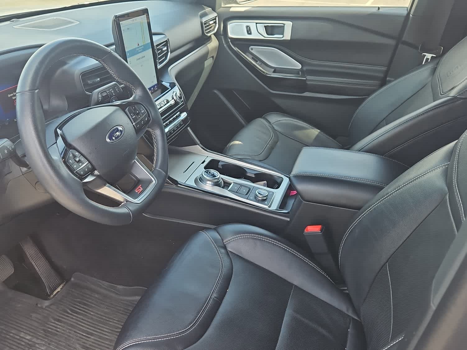 Certified 2024 Ford Explorer ST w/ Equipment Group 401A image 15