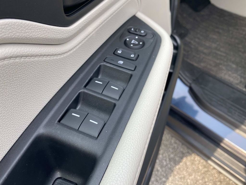 Used 2025 Honda Odyssey EX-L image 18