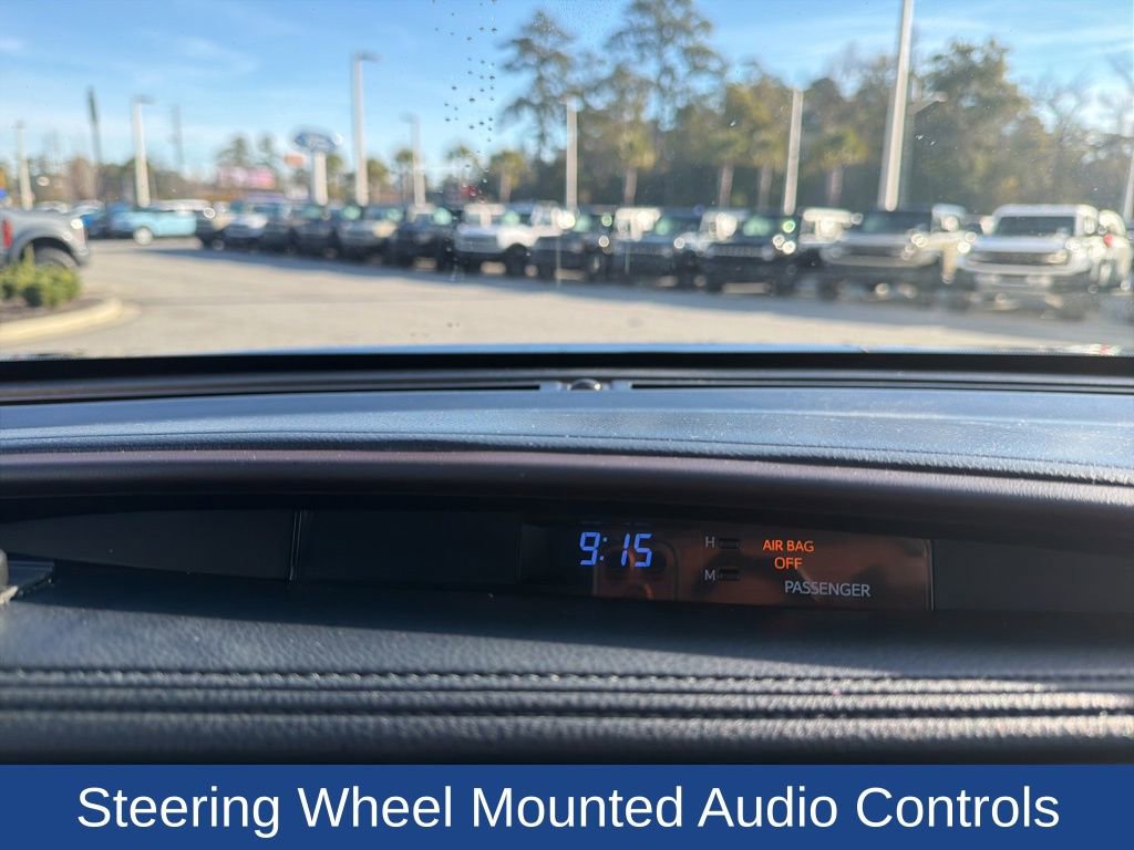 Used 2019 Toyota Highlander LE image 18