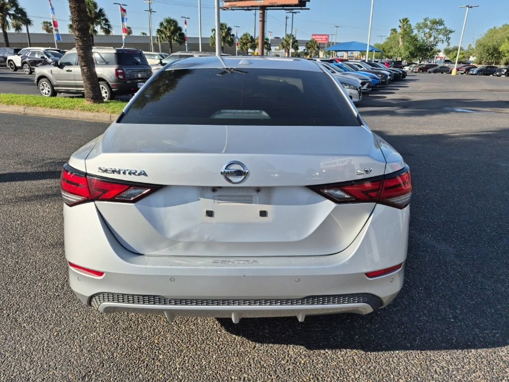 Used 2022 Nissan Sentra SV w/ All-Weather Package FWD image 5