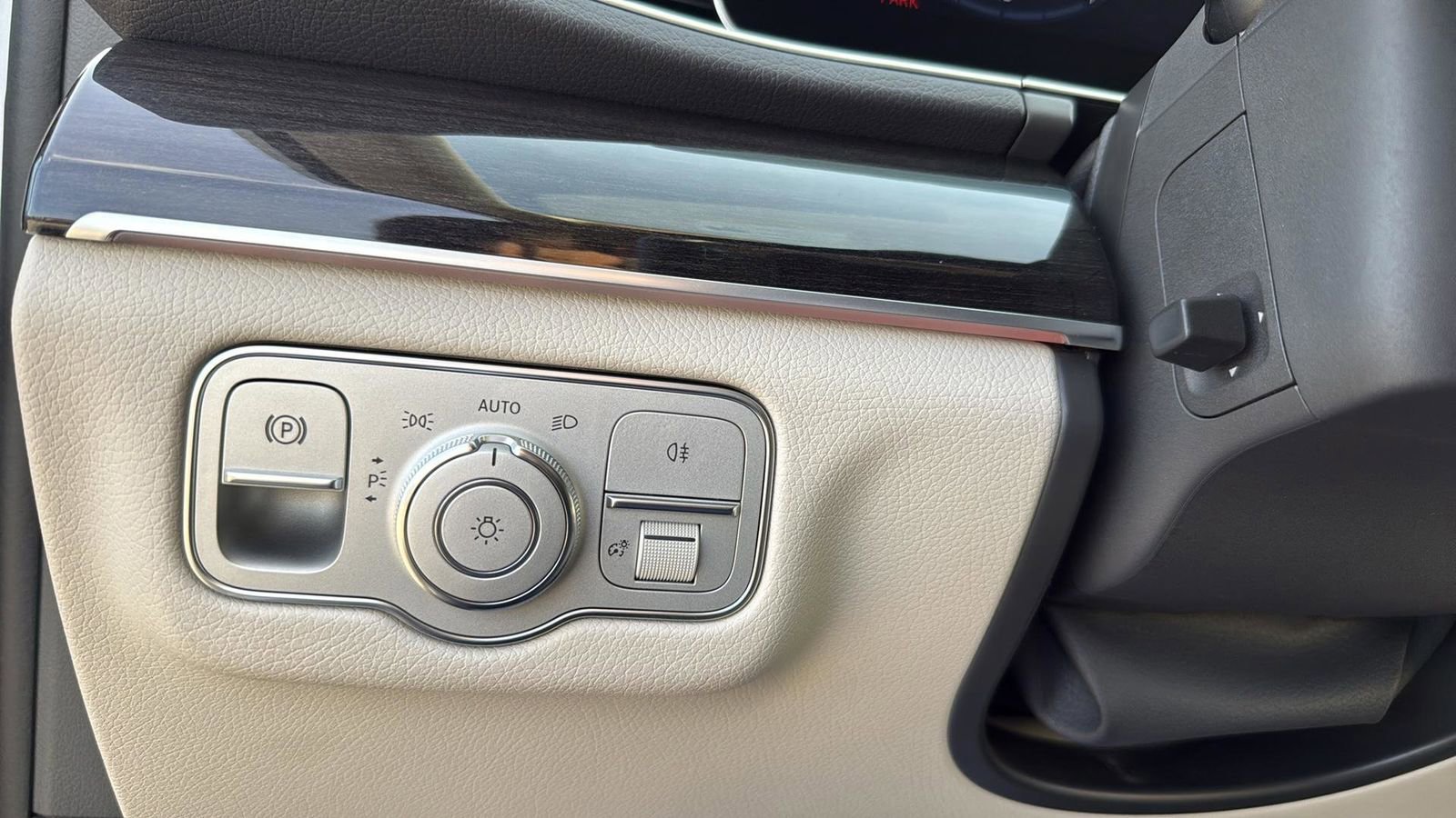 Used 2020 Mercedes-Benz GLE 450 4MATIC image 18