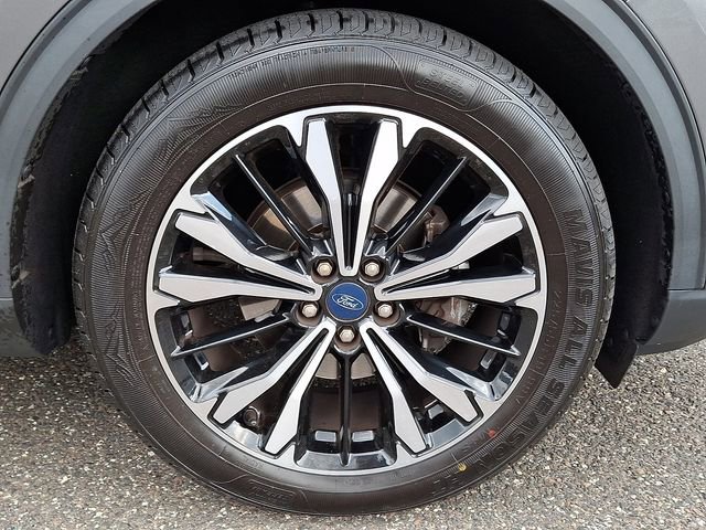 Certified 2022 Ford Escape SE w/ SE Sport Appearance Package FWD image 7