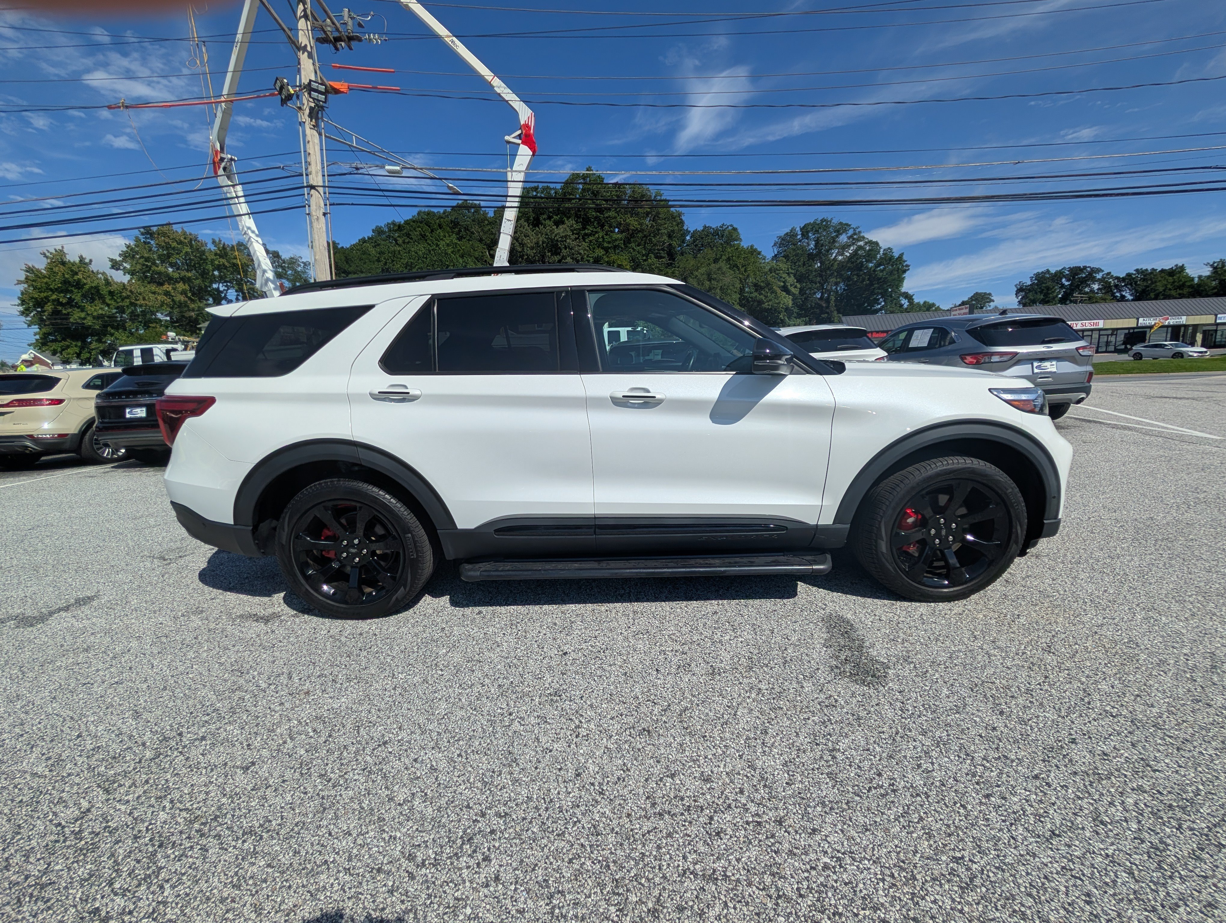 Certified 2021 Ford Explorer ST w/ Equipment Group 401A AWD/4WD image 8