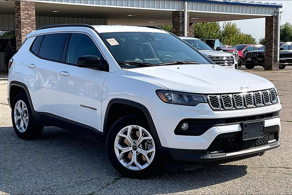 Used 2025 Jeep Compass Latitude