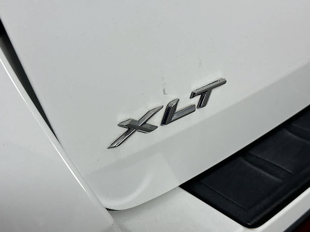 Certified 2023 Ford Explorer XLT w/ Equipment Group 202A RWD image 7