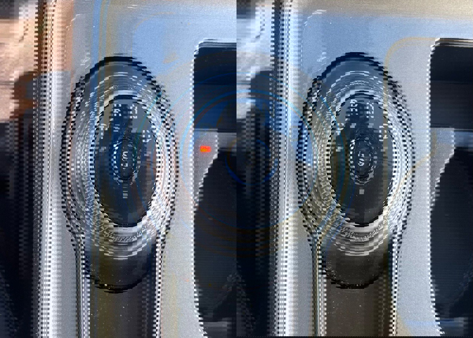 Certified 2024 Ford Edge SEL w/ Convenience Package image 45