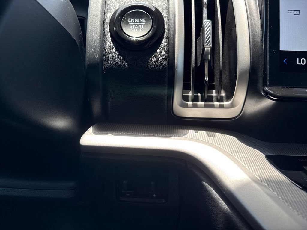 Certified 2025 Ford Expedition Active RWD image 27