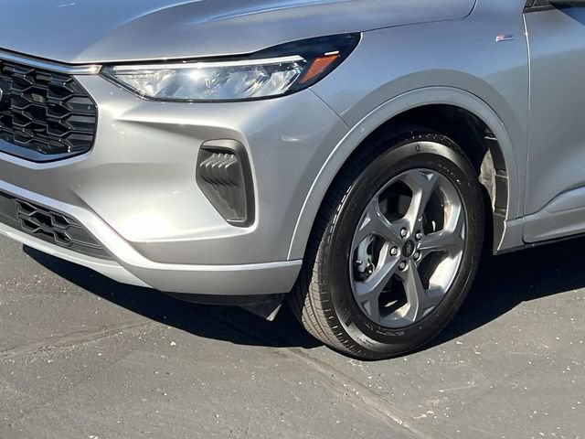 Certified 2024 Ford Escape ST-Line w/ Tech Pack #1 AWD/4WD image 8