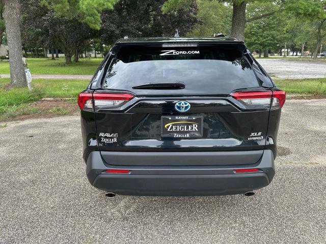 Used 2024 Toyota RAV4 XLE Premium w/ Weather Package AWD/4WD image 8