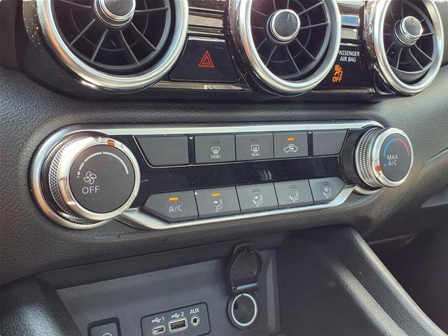 Used 2025 Nissan Sentra SV FWD image 8