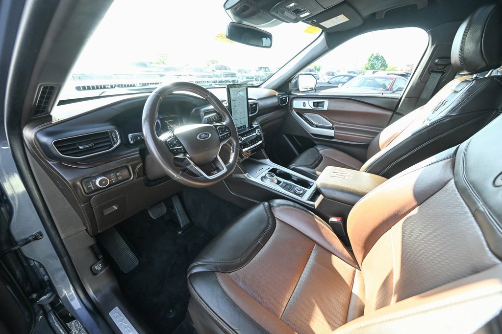 Certified 2021 Ford Explorer King Ranch w/ Premium Technology Package image 20