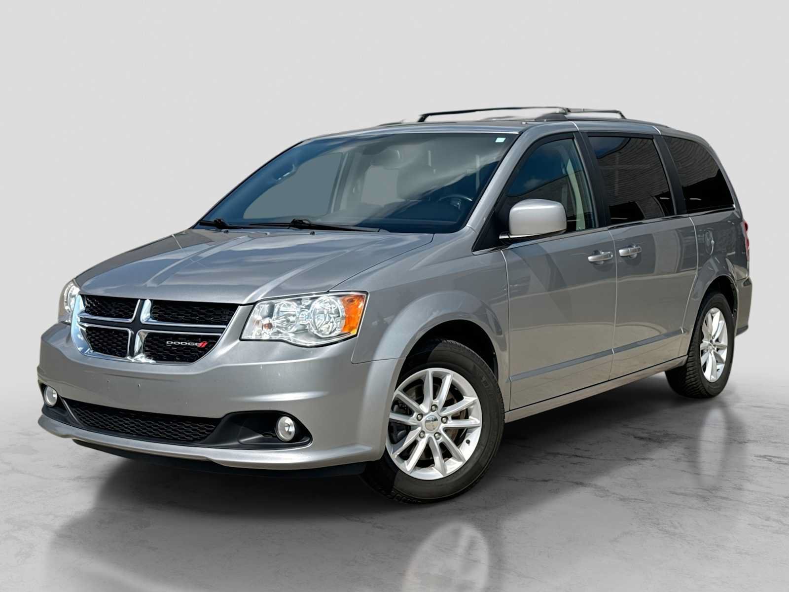 Used 2019 Dodge Grand Caravan SXT w/ Rear Park Assist Package