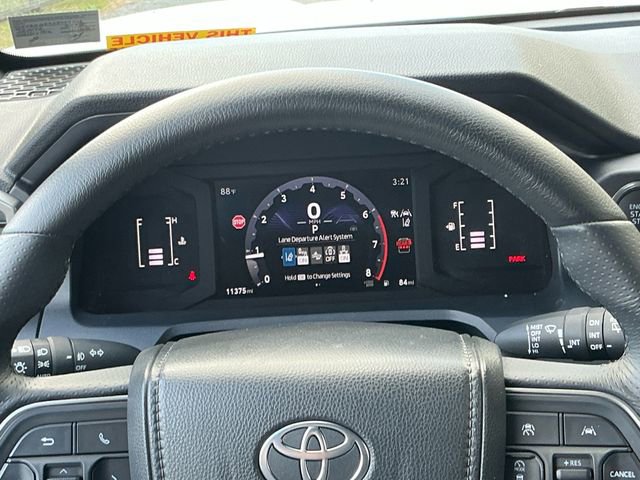 Used 2025 Toyota 4Runner SR5 image 14