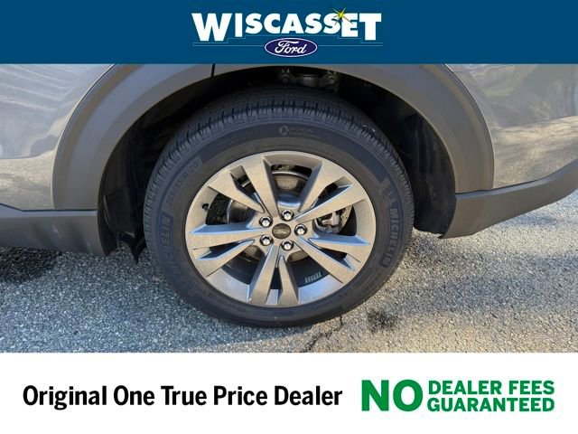 Certified 2022 Ford Explorer XLT w/ Equipment Group 202A image 25