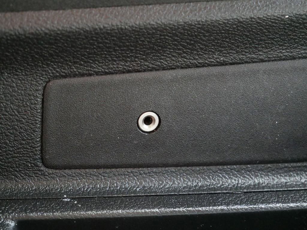 Certified 2018 Ford Transit 150 130 Low Roof RWD image 24