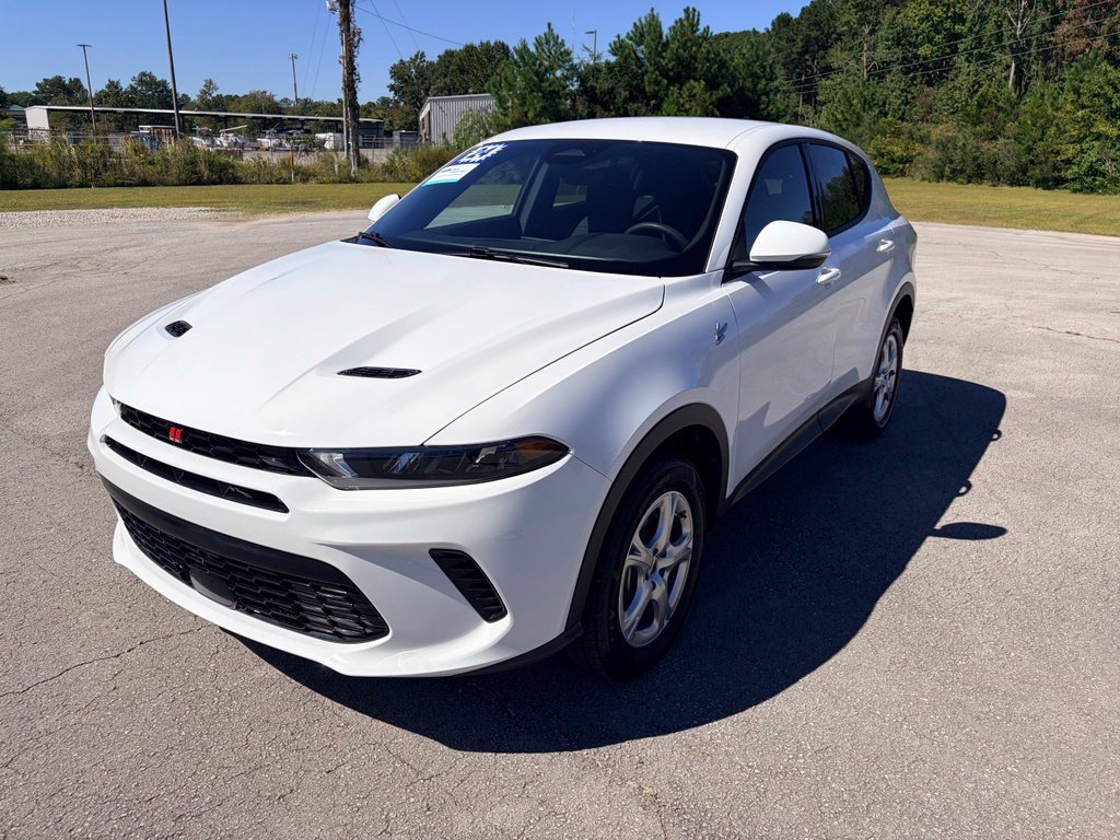 Used 2024 Dodge Hornet GT w/ Cold Weather Group AWD/4WD image 5